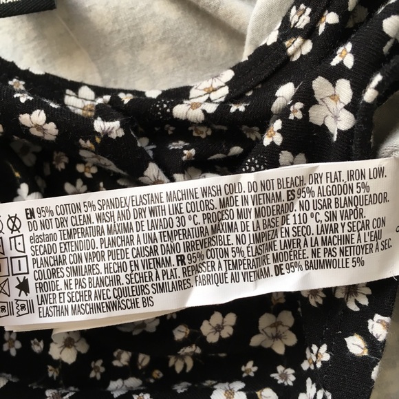 Forever 21 Black Floral Short Sleeve Crop Top M - Picture 8 of 8